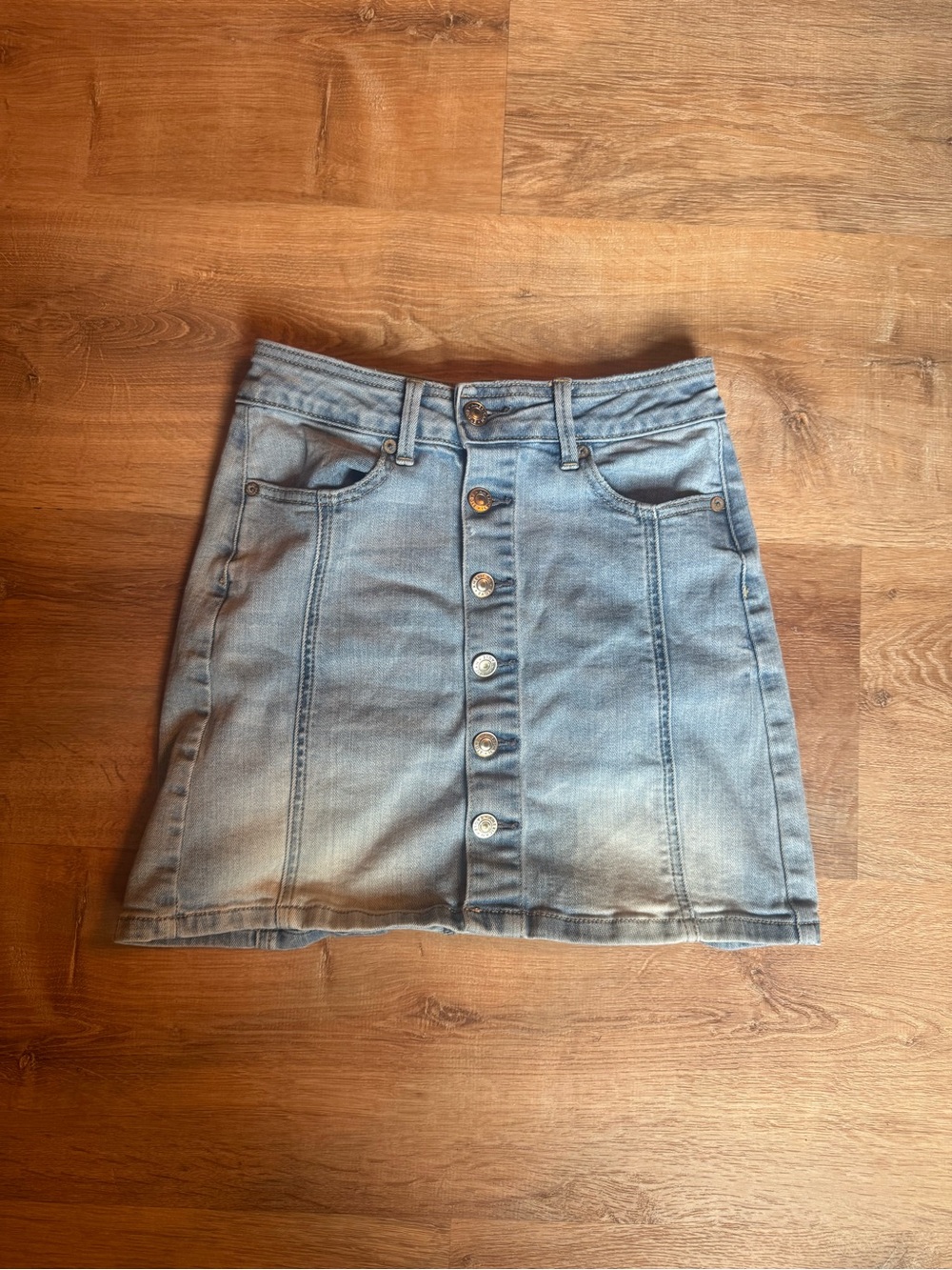 American Eagle Super Stretch Light Blue Button-Front Denim Skirt